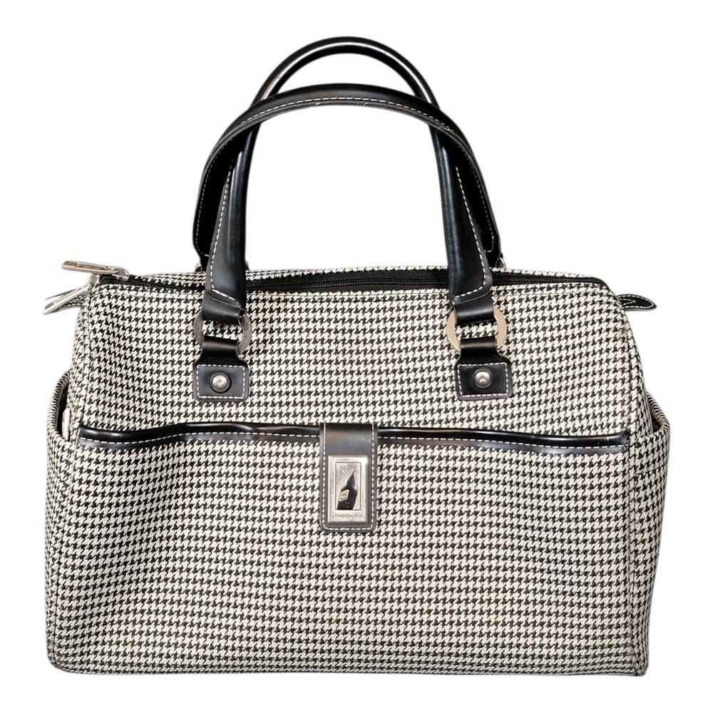 London Fog Cambridge 360UL Carry-On Travel Bag Durable Lightweight Like Ne